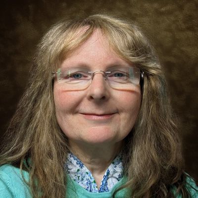 ESTHER REES. Head Wren and Founder TURQUOISE WREN. Extra large wall art and panoramic wall art specialists.